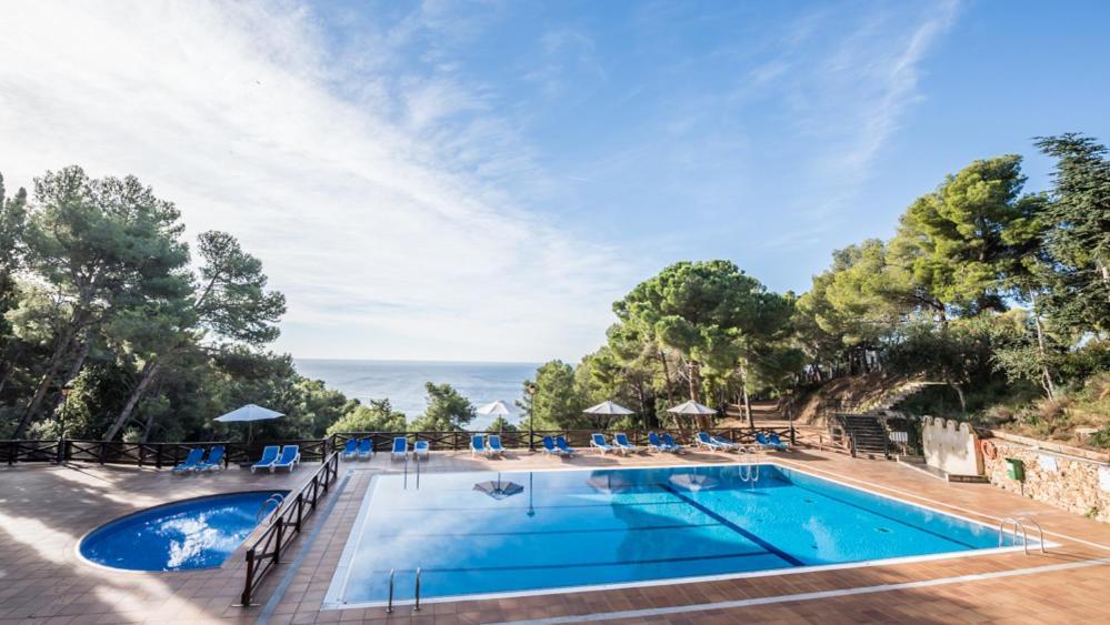 Camping Sunissim Cala Llevado 4 By Locatour Hotel Tossa de Mar Exterior photo