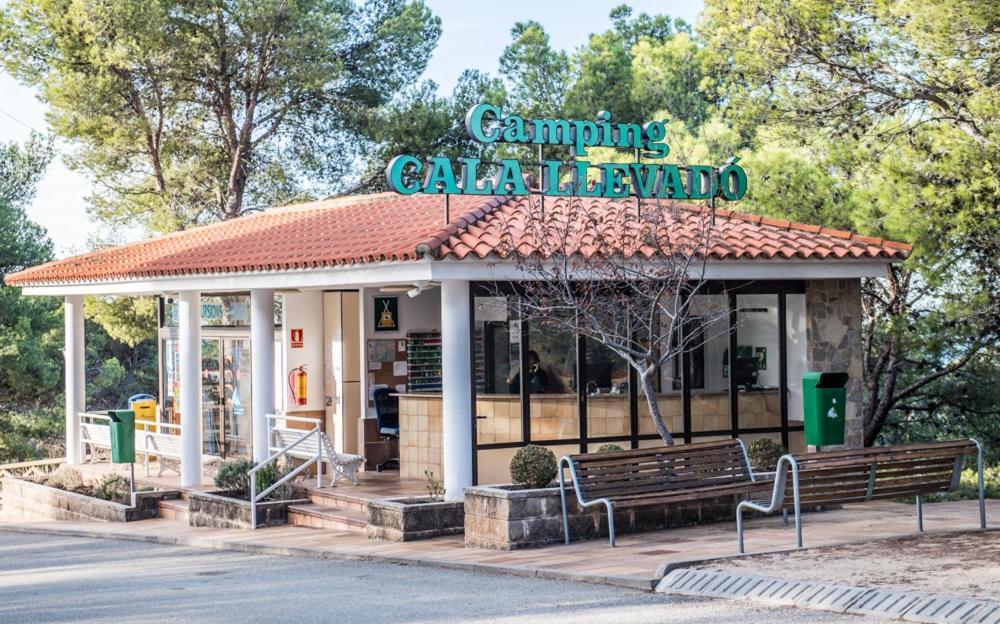 Camping Sunissim Cala Llevado 4 By Locatour Hotel Tossa de Mar Exterior photo
