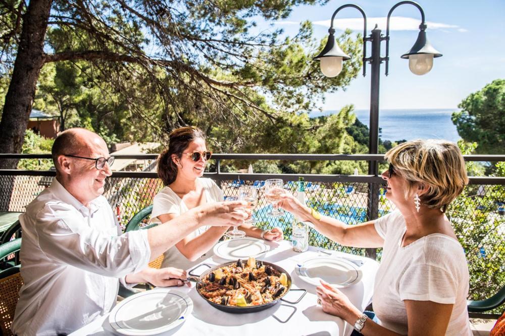 Camping Sunissim Cala Llevado 4 By Locatour Hotel Tossa de Mar Exterior photo